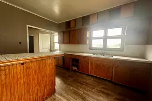 111 E Walker St, Galatia, IL 62935 - Photo 8