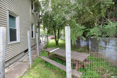 428 7th Street, Moline, IL 61265 - Photo 2