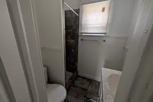 2833 8th Ave, Rock Island, IL 61201 - Photo 18