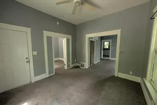 2833 8th Ave, Rock Island, IL 61201 - Photo 2