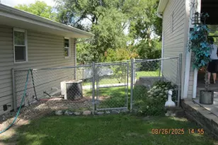 301 N Church St St, Albany, IL 61230 - Photo 22