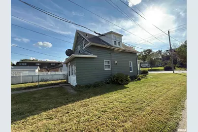 2233 24th Street, Rock Island, IL 61201 - Photo 18