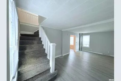 2233 24th Street, Rock Island, IL 61201 - Photo 8