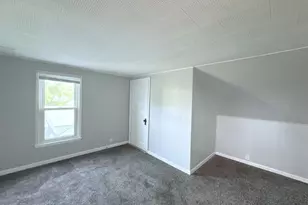 2233 24th St, Rock Island, IL 61201 - Photo 10