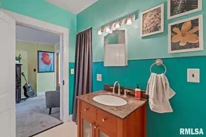 623 E Park Street, Geneseo, IL 61254 - Photo 22