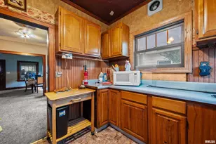 1706 29th St, Rock Island, IL 61201 - Photo 14