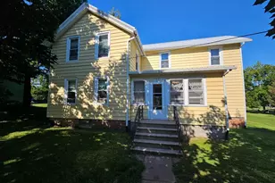 127 N Vail St, Geneseo, IL 61254 - Photo 2