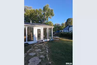 702 Eaton Street, Savanna, IL 61074 - Photo 32