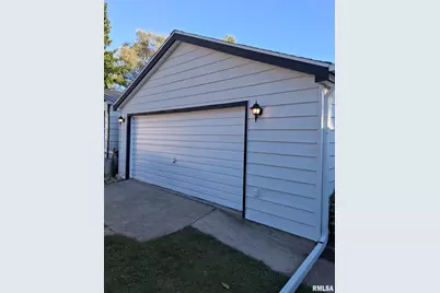 702 Eaton Street, Savanna, IL 61074 - Photo 22