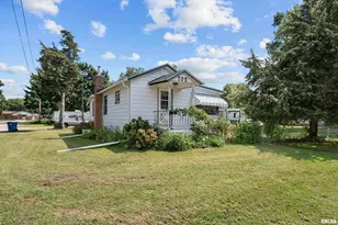 702 Eaton St, Savanna, IL 61074 - Photo 30