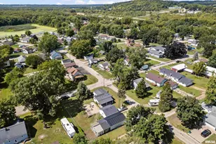 702 Eaton St, Savanna, IL 61074 - Photo 4