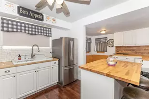 326 N Vail St, Geneseo, IL 61254 - Photo 10