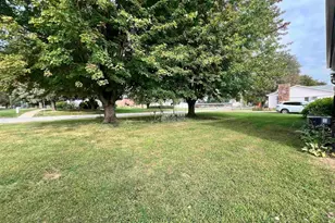 209 NW 6th St, Aledo, IL 61231 - Photo 22