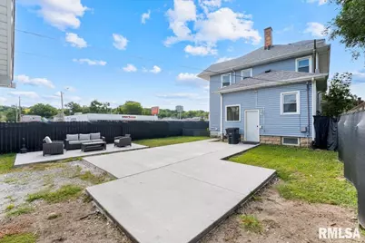 1035 17th Avenue, Rock Island, IL 61021 - Photo 8