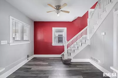 1035 17th Avenue, Rock Island, IL 61021 - Photo 10