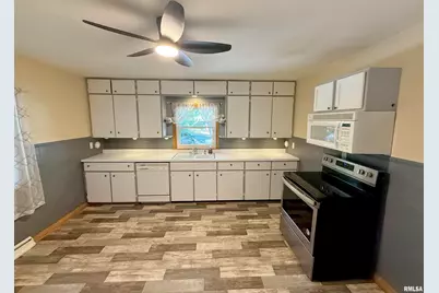 139 N Vail Street, Geneseo, IL 61254 - Photo 8