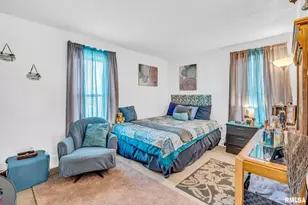 902 44th St, Rock Island, IL 61201 - Photo 14