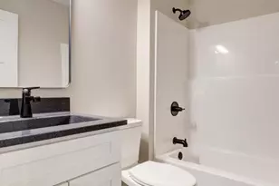 1024 11th Ave, Fulton, IL 52732 - Photo 16