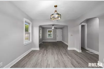 2519 29 1/2 Street, Rock Island, IL 61201 - Photo 6