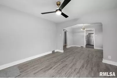 2519 29 1/2 Street, Rock Island, IL 61201 - Photo 4