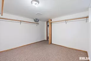 2416 30th St, Rock Island, IL 61201 - Photo 32