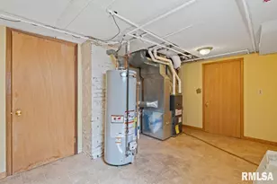 2416 30th St, Rock Island, IL 61201 - Photo 30