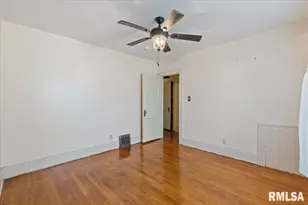 2416 30th St, Rock Island, IL 61201 - Photo 18