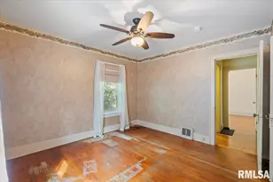 2416 30th St, Rock Island, IL 61201 - Photo 22