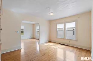 2416 30th St, Rock Island, IL 61201 - Photo 10