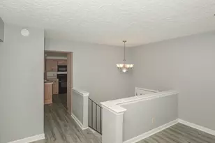 512 W 16th Ave, Coal Valley, IL 61240 - Photo 8