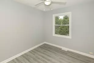 512 W 16th Ave, Coal Valley, IL 61240 - Photo 16