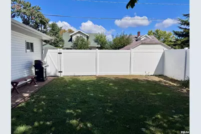 1415 4th Street, Fulton, IL 61252 - Photo 8