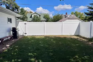 1415 4th St, Fulton, IL 61252 - Photo 8