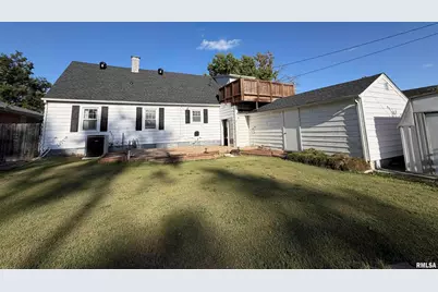 135 10th Street, Carmi, IL 62821 - Photo 32