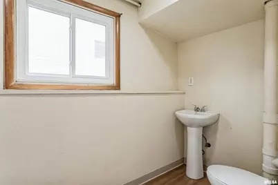 3403 4th Street, East Moline, IL 61244 - Photo 24