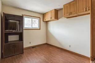 3403 4th St, East Moline, IL 61244 - Photo 16