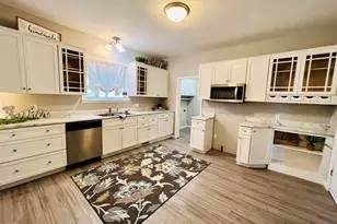 1215 13th St, Viola, IL 61486 - Photo 32