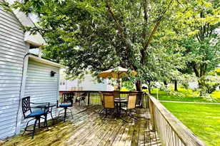 1215 13th St, Viola, IL 61486 - Photo 4