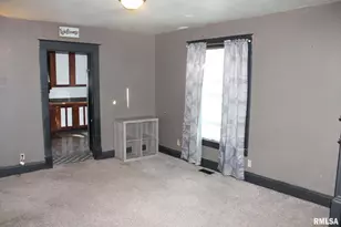 422 Ross St, Kewanee, IL 61443 - Photo 8