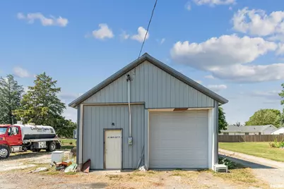 305 E 3rd Street, Mineral, IL 61344 - Photo 6