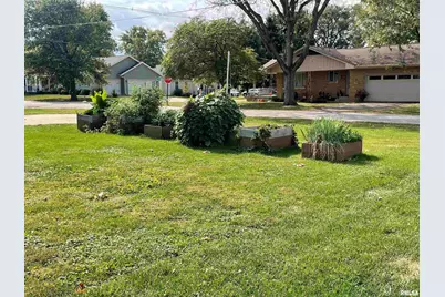 403 E Chestnut Street, Geneseo, IL 61254 - Photo 6