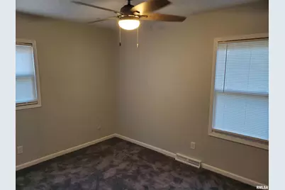 2211 Waveland Drive, Bettendorf, IA 52722 - Photo 10