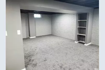 2211 Waveland Drive, Bettendorf, IA 52722 - Photo 12