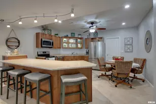 1532 Winsor Dr, Quincy, IL 62305 - Photo 6