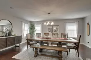 1532 Winsor Dr, Quincy, IL 62305 - Photo 2