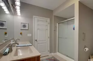 1532 Winsor Dr, Quincy, IL 62305 - Photo 24