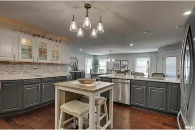 1532 Winsor Drive, Quincy, IL 62305 - Photo 4