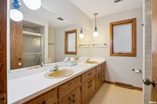 3800 14th St, Rock Island, IL 61201 - Photo 24