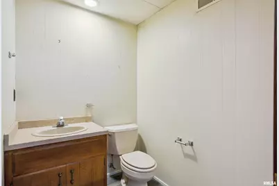 3800 14th Street, Rock Island, IL 61201 - Photo 32