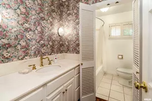 313 Country Club Ln, Harrisburg, IL 62946 - Photo 26